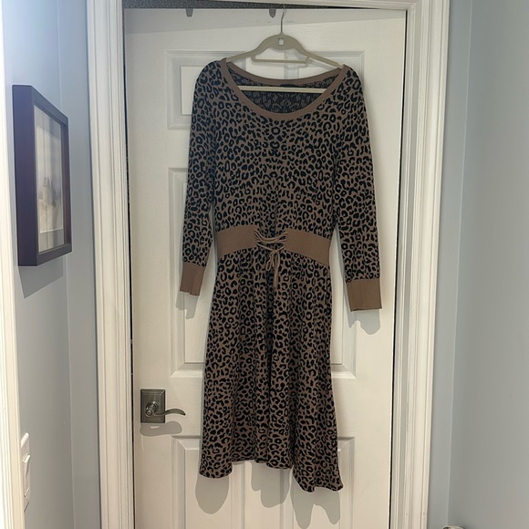 Leopard Print Sweater dress - Picture 1 of 2